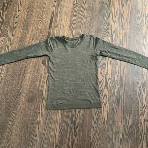 Lululemon Relaxed Fit Swiftly Tech Work Out Shirt